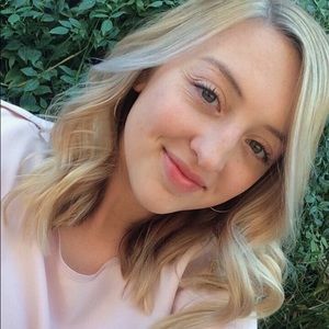 Meet your Posher, Skyla